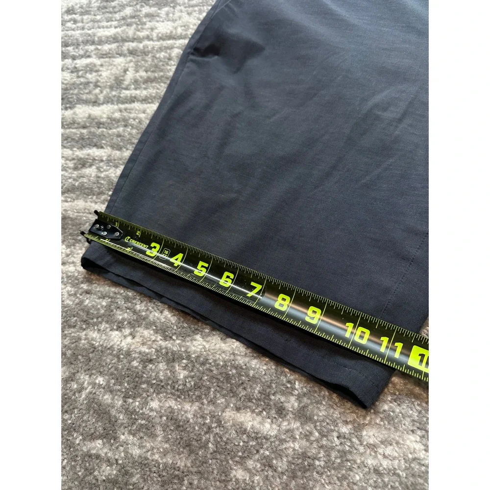 Vuori Aim Short Men 33 Charcoal Grey Performance Stretch V368